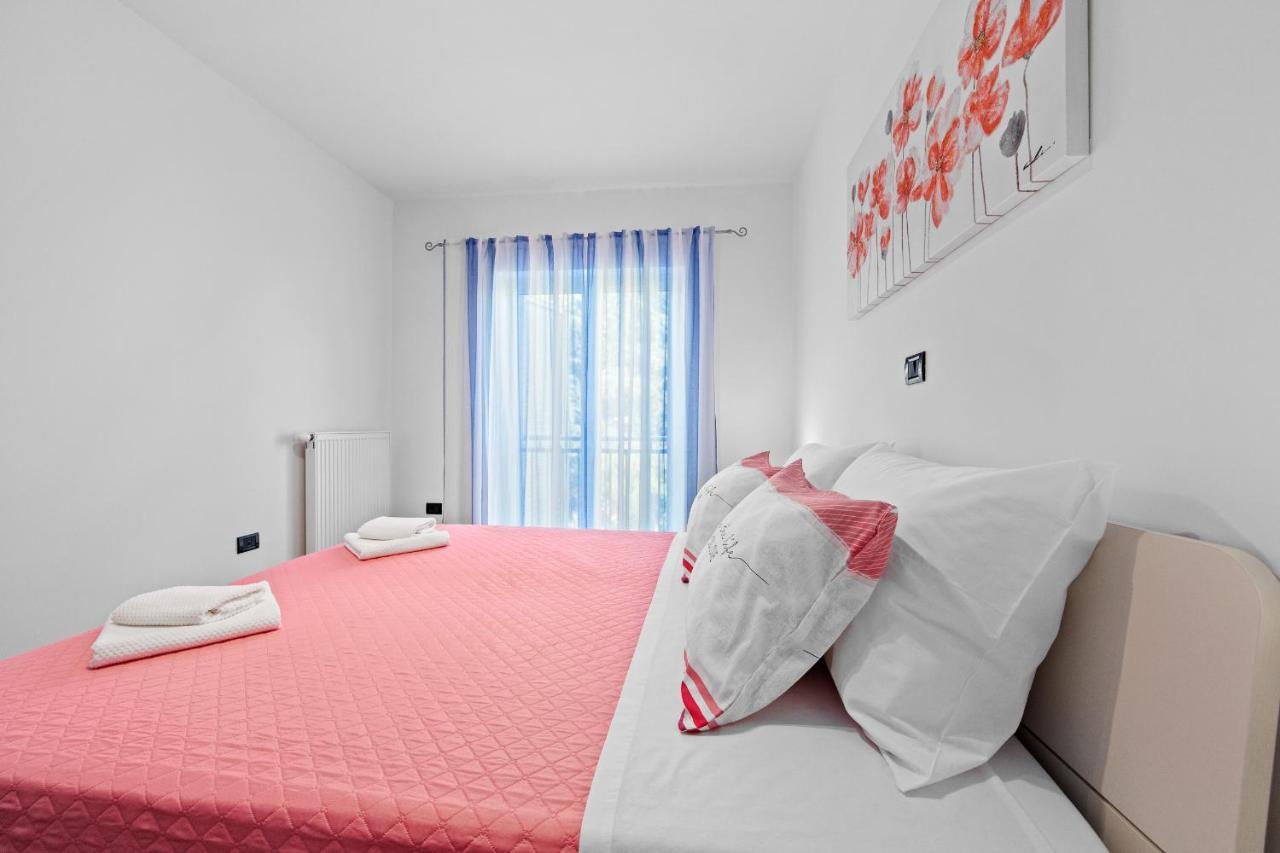 Feniks Fazana Apartman 外观 照片