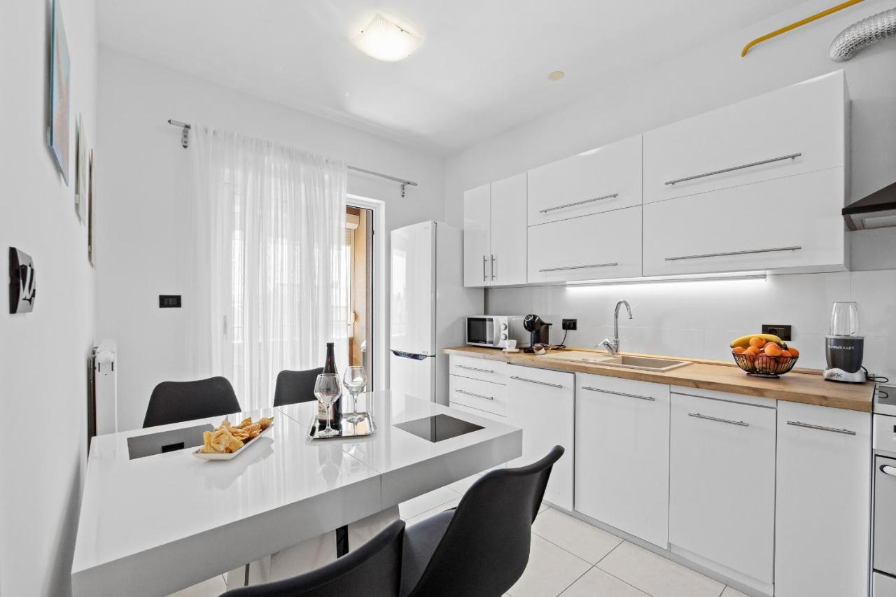 Feniks Fazana Apartman 外观 照片