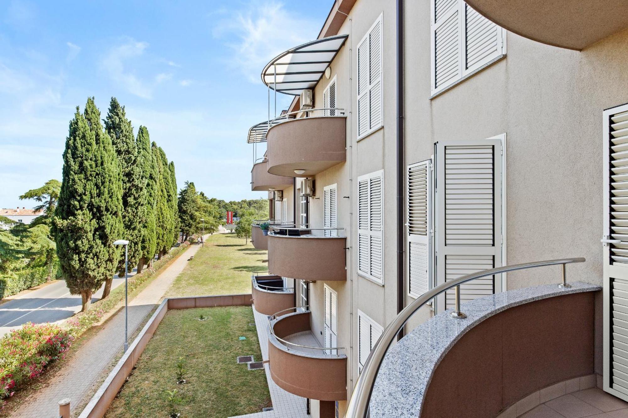 Feniks Fazana Apartman 外观 照片